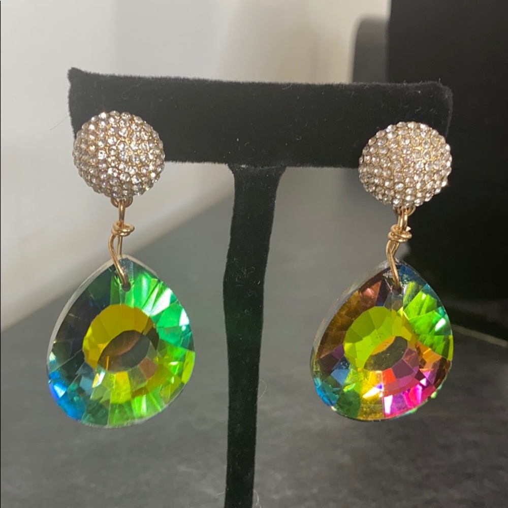 Breathtaking crystal drop earrings